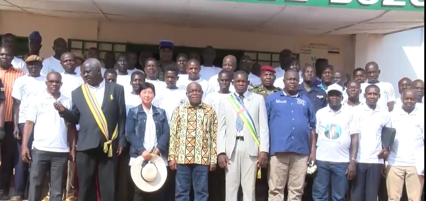 RENCONTRE DU MINISTRE DES MINES ET DE LA GEOLOGIE AVEC LES ACTEURS DU SECTEUR MINIER