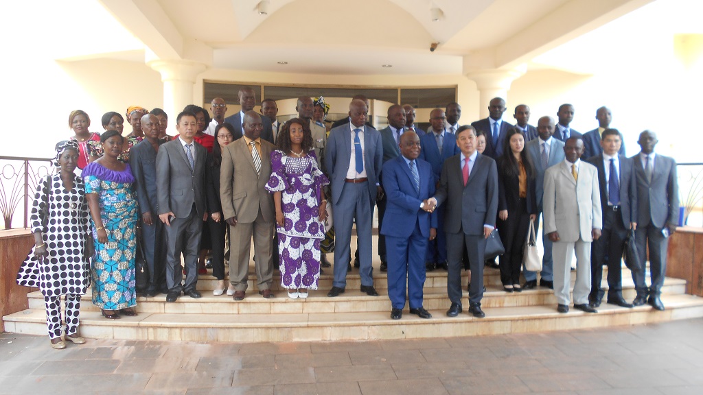 Signature d’une convention entre le Gouvernement Centrafricain et une Société Chinoise.